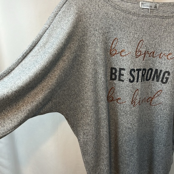 Grey 3/4 Sleeve ‘be brave, be strong, be kind’ Blouse SP - Picture 8 of 8
